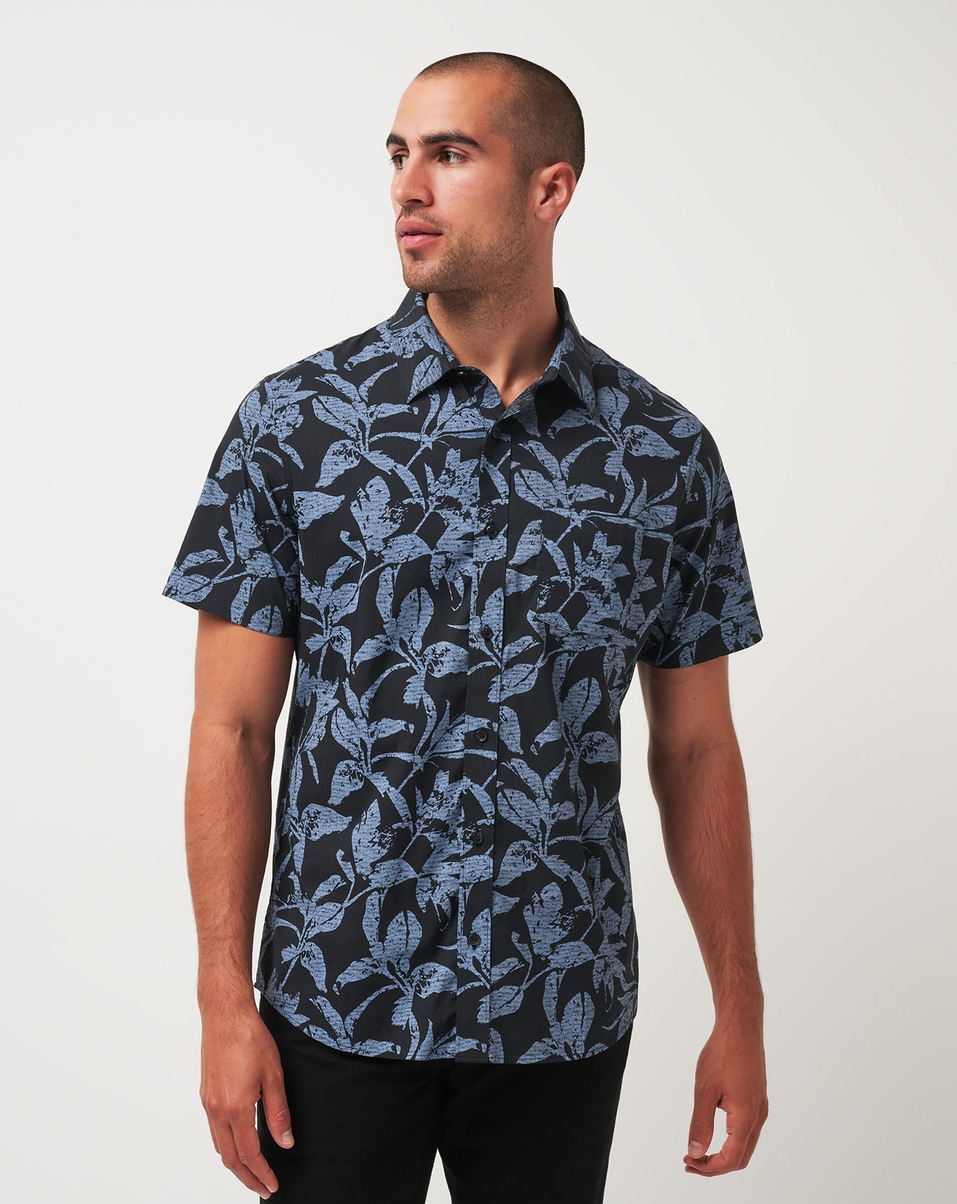 Photo Finish Button-Up